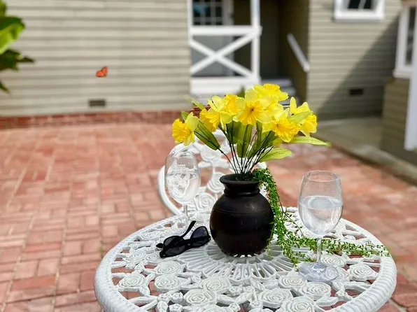 1043 Poli St Unit B, Ventura, CA 93001