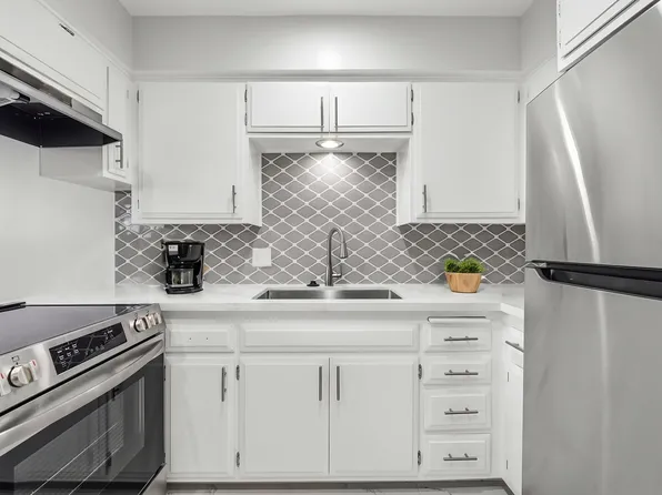 115 Redondo Ave APT 3, Long Beach, CA 90803
