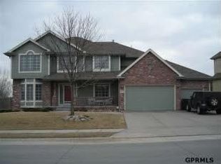 18351 Jefferson St, Omaha, NE 68135