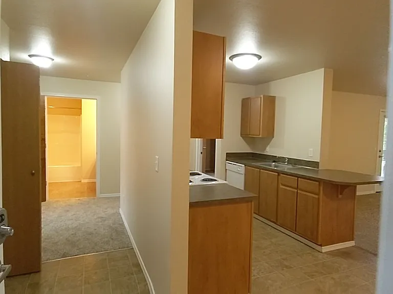 Wellesley Park Apartments — Photo 77