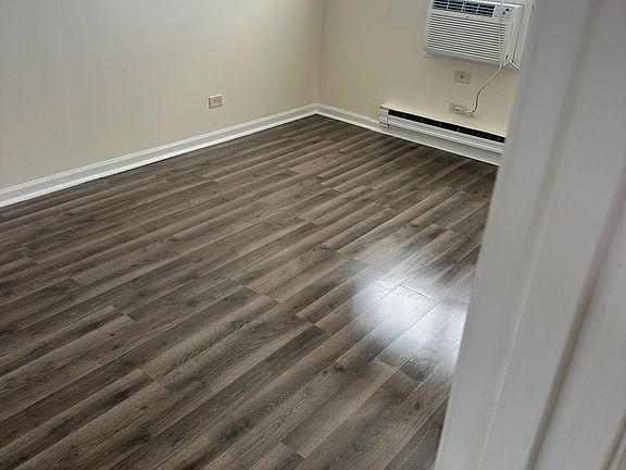 5th image of 1546 Norway Ln APT 2B