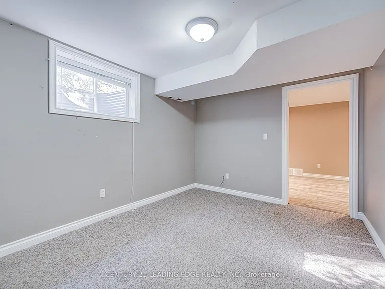 124 College St #9 — Photo 42
