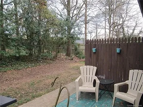 921 Nottingham Dr #13 — Photo 23
