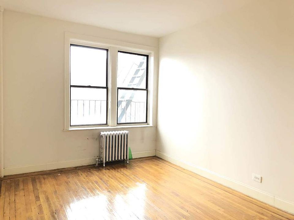 1st image of 745 Nereid Ave APT 3D