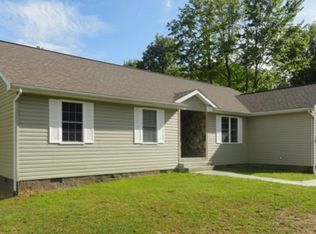 171 Azalea Ln, Big Stone Gap, VA 24219