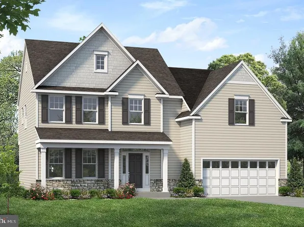 122 Petrelia Dr, Honey Brook, PA 19344