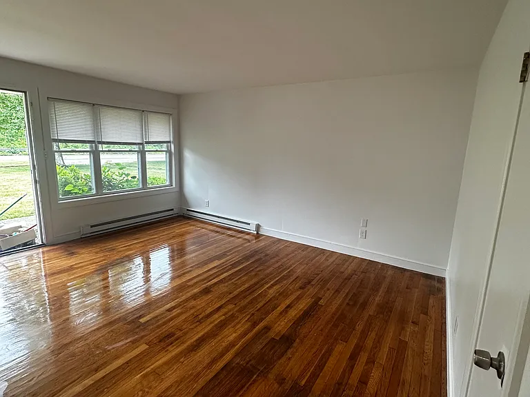 15 Patrick Henry St #14 — Photo 3