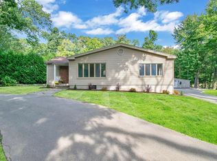 130 Mountain Rd, Wilbraham, MA 01095