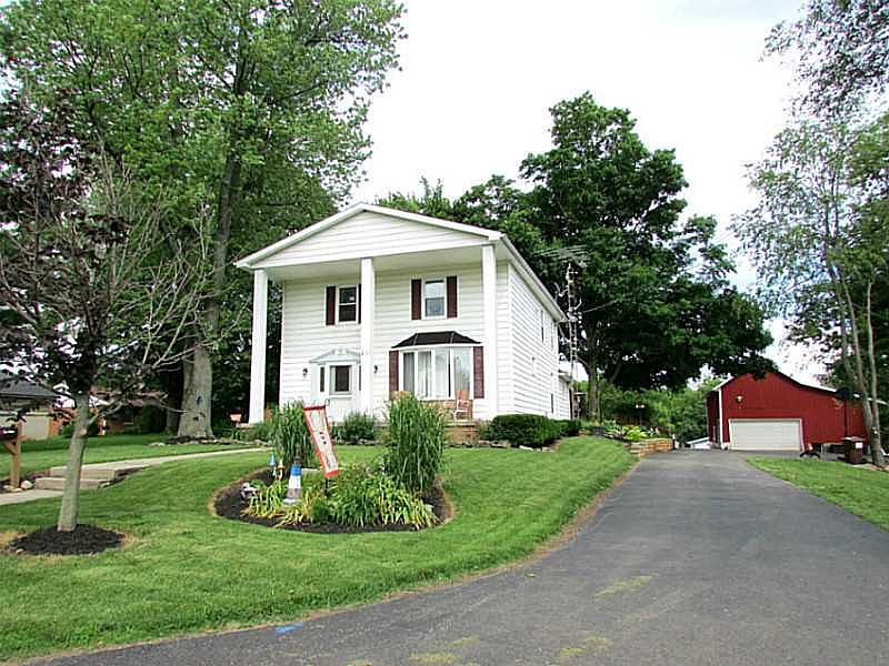 1st image of 411 Parkwood Dr