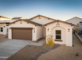 2270 Torreon Rd, Las Cruces, NM 88012