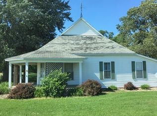 2032 N 2230 East Rd, Findlay, IL 62534