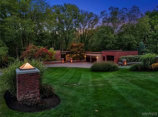 2541 Bowen Rd, Elma, NY 14059