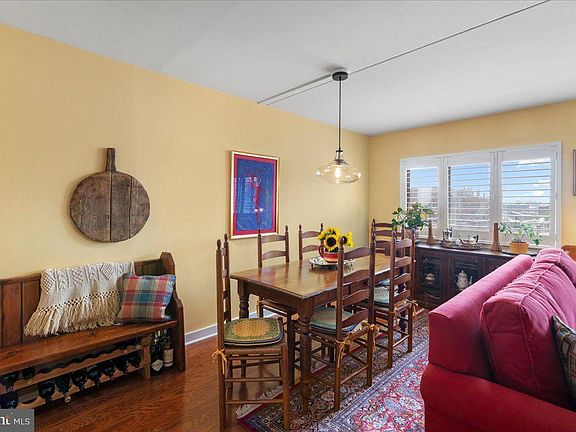 3rd image of 200 Lombard St #803