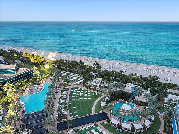 5th image of 4401 Collins Avenue #2701