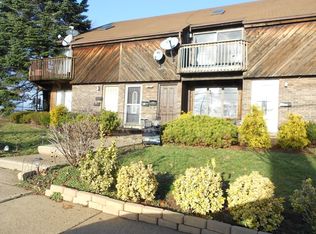 190 Charles St, Secaucus, NJ 07094