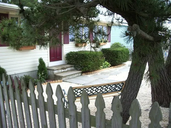 28 W Tebco Ter, Beach Haven, NJ 08008
