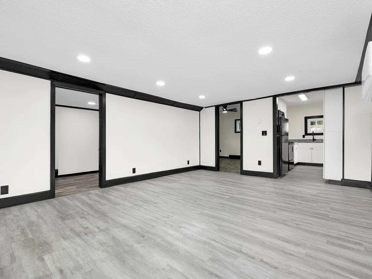 2 bed, 600 sqft, $1,400 — Photo 3