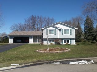 2244 Kessler Ct, Chaska, MN 55318