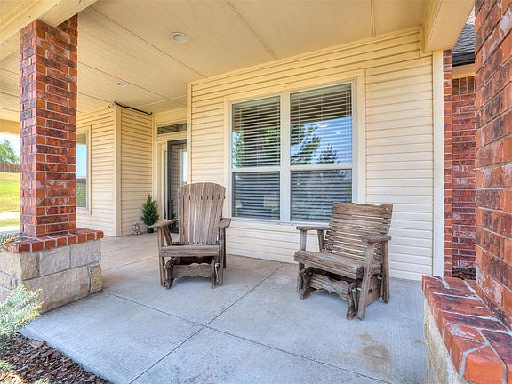 4th image of 7701 Deer Meadow Dr