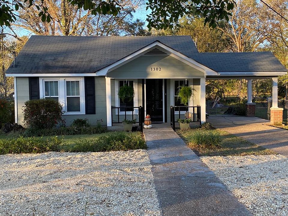 1302 Robb St, Summit, MS 39666 MLS 137407 Zillow
