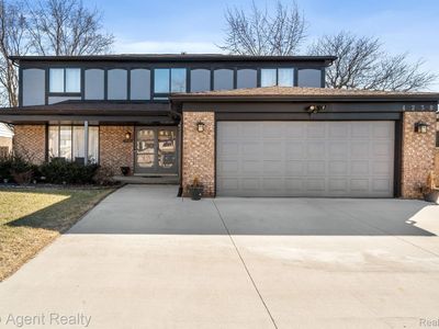 4238 Gloucester Dr, Sterling Heights, MI, 48310