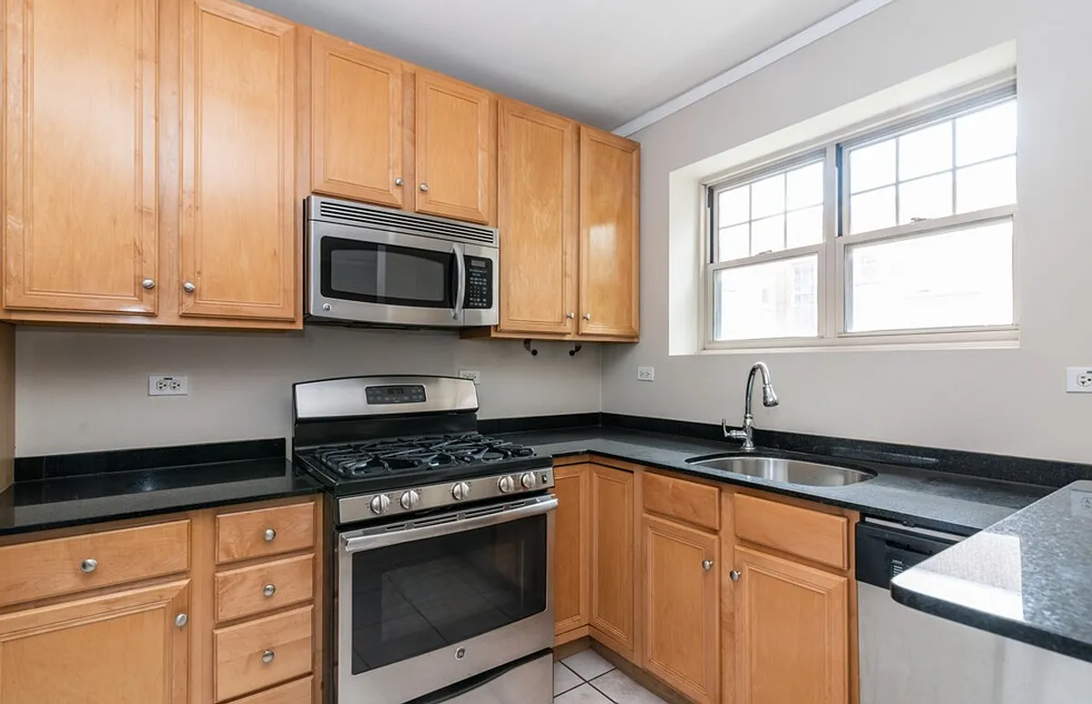 Building Photo - 2732 Hampton Pkwy #D1
