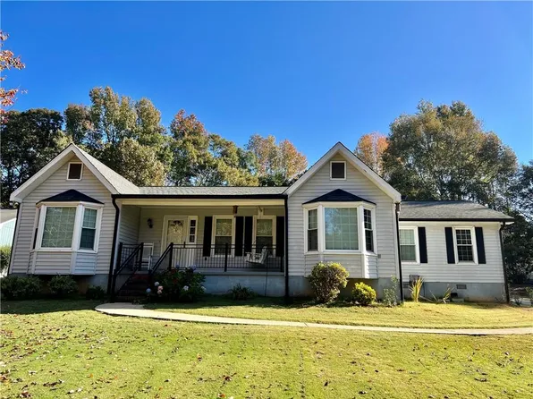 2846 Cascade Dr, Gainesville, GA 30504