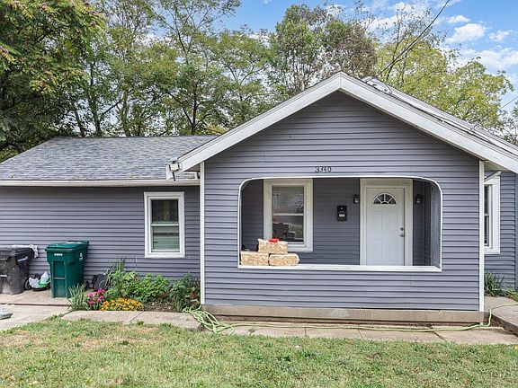 4th image of 3340 Cavanaugh Ave