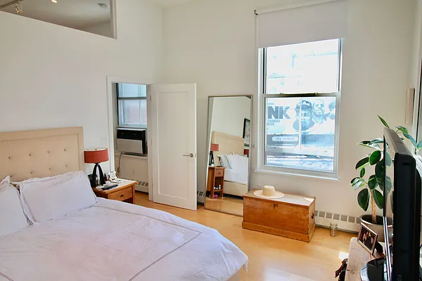 Rented by True Lofts New York LLC | media 31