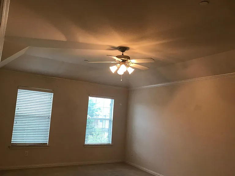 8732 Manhattan Ave — Photo 21