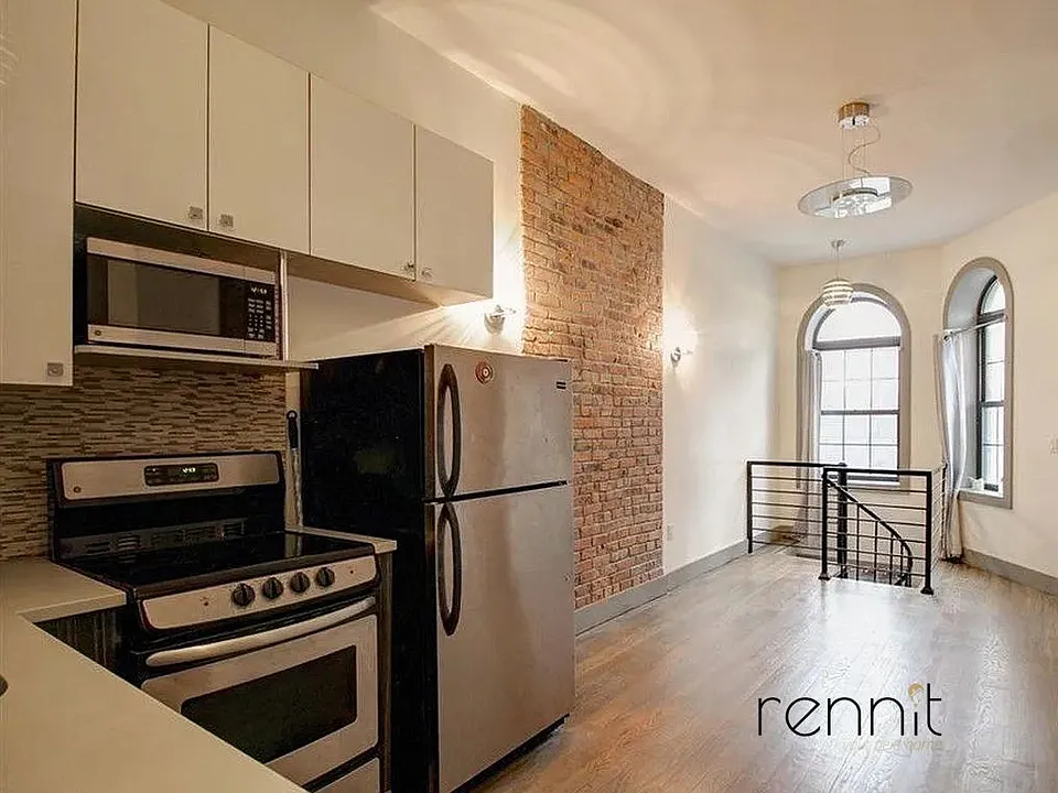 71 Stuyvesant Ave #100