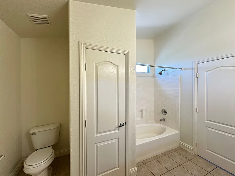 9442 Marshall Creek St — Photo 14