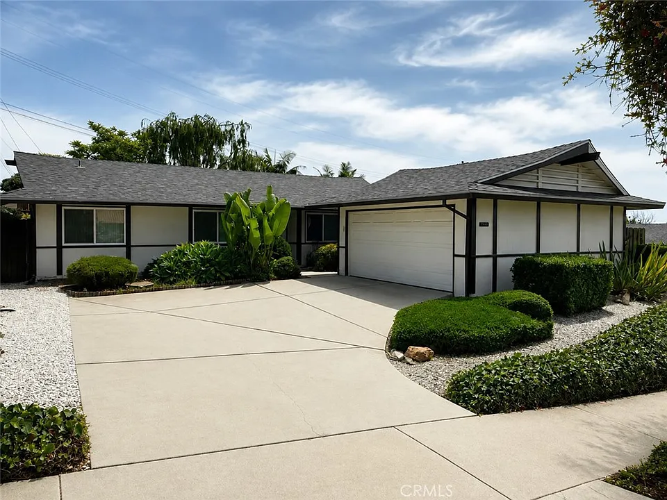 7016 Lofty Grove Dr