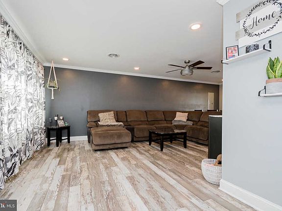 4th image of 3631 Topaz Dr