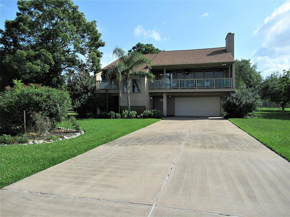 1st image of 3610 Miramar Dr