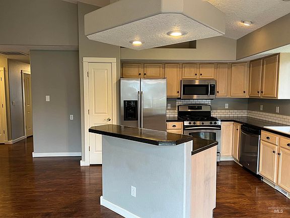 5th image of 2916 Sheffield Ln