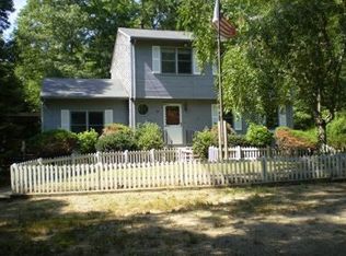 98 Buttonwoods Rd, Richmond, RI 02898