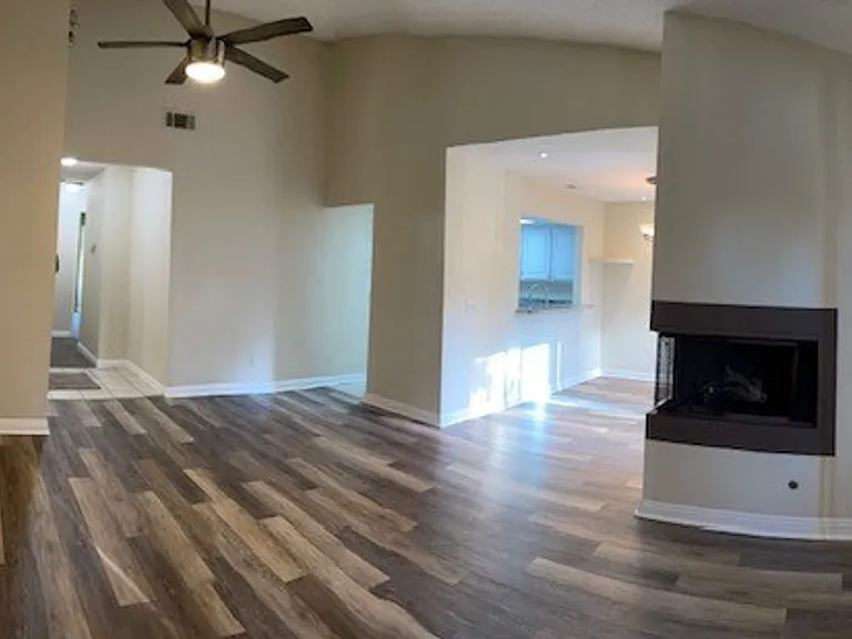 600 Central Ave #390 — Photo 2