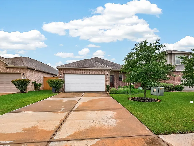 13129 Leisure Cove Dr — Photo 3
