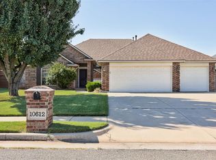 10612 NW 40th St, Yukon, OK 73099