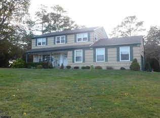 307 Cynwyd Dr, Absecon, NJ 08201