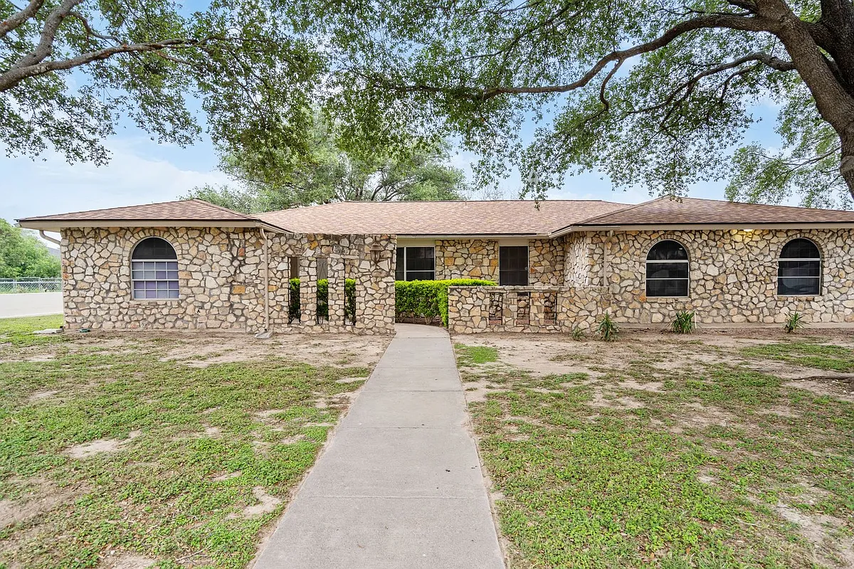 Building Photo - 118 Rawhide Trl