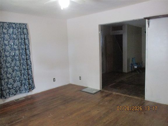 4th image of 316 3rd St