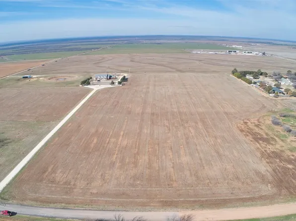 2 S Avenue P, Haskell, TX 79521