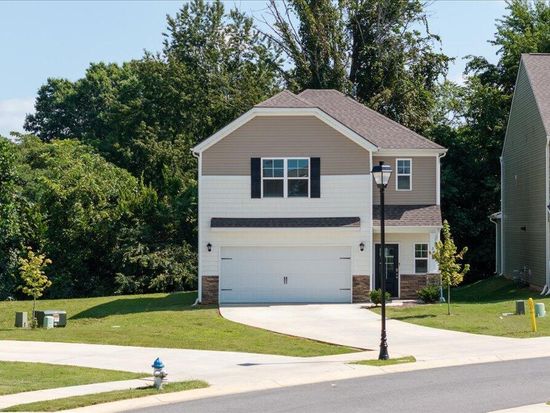 236 Wanderlust Ct, Johnson City, TN 37604