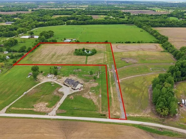 29402 S Sawmill Rd, Harrisonville, MO 64701