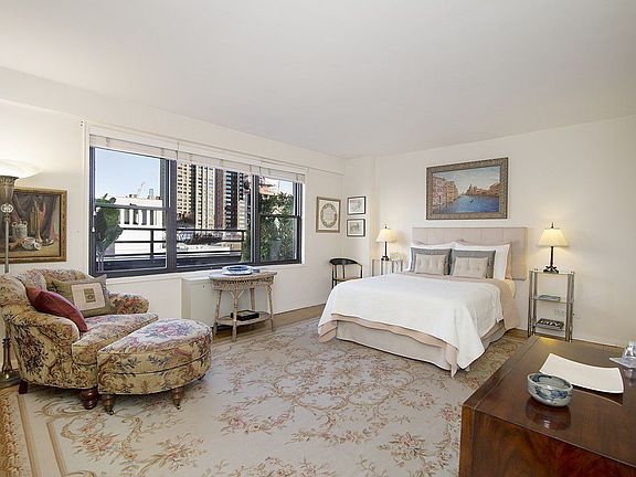 3rd image of 505 E 79th St APT 17D