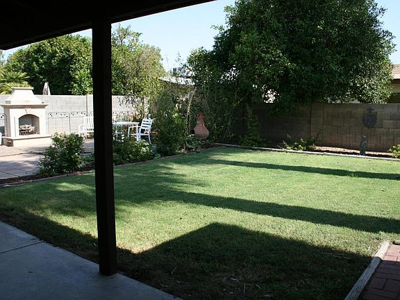 3rd image of 6323 W Mission Ln