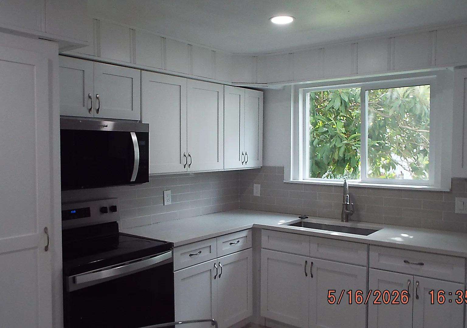 940 W Mulberry Ave — Photo 2