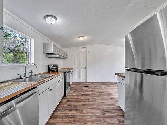 4th image of 361 Katie Ln